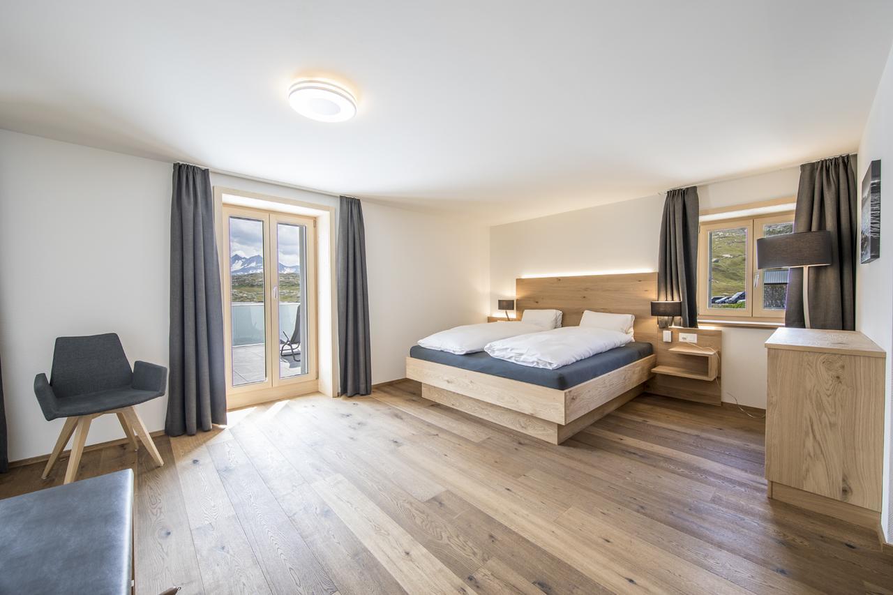 Hotel Grimsel Passhoehe Oberwald Buitenkant foto